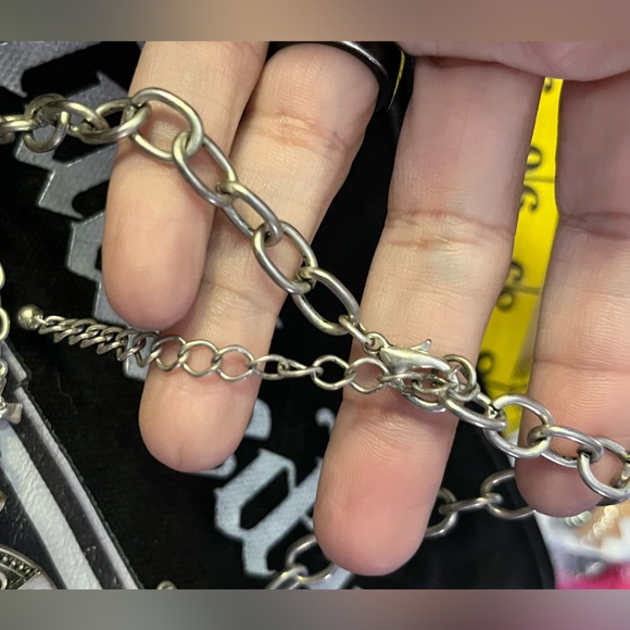 VINTAGE GOTHIC SILVER ALLOY CRUCIFIX CHOKER, OS FITS MOST - Picture 4 of 6